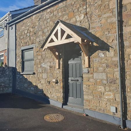 Perfect Location 3 Bed Serviced Apartment With Bike Storage For Bpw. Close To Brecon Beacons Merthyr Tydfil Eksteriør bilde
