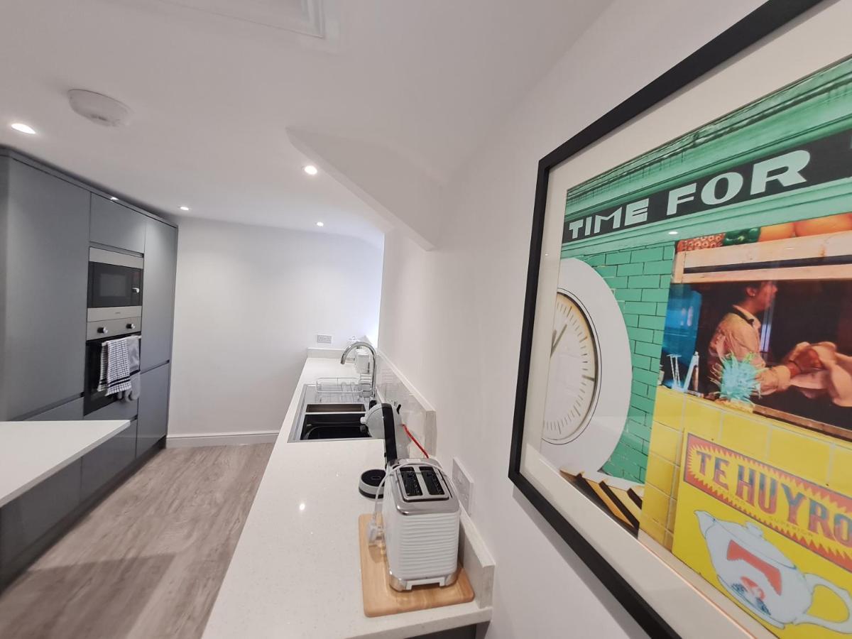 Perfect Location 3 Bed Serviced Apartment With Bike Storage For Bpw. Close To Brecon Beacons Merthyr Tydfil Eksteriør bilde