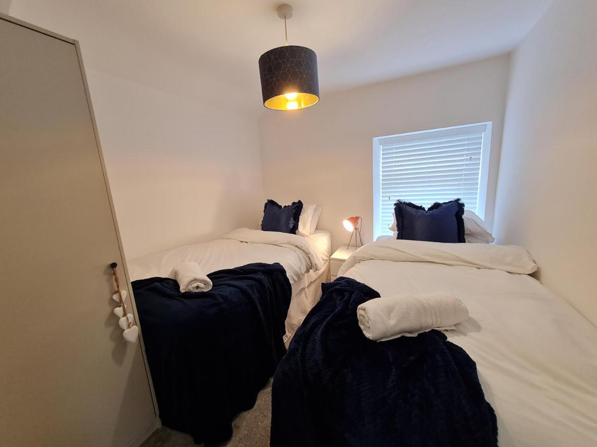Perfect Location 3 Bed Serviced Apartment With Bike Storage For Bpw. Close To Brecon Beacons Merthyr Tydfil Eksteriør bilde